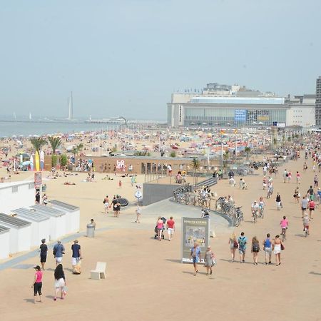 Studio Direct Aan Het Hoofdstrand Van Oostende - Naast Casino Apartment ภายนอก รูปภาพ