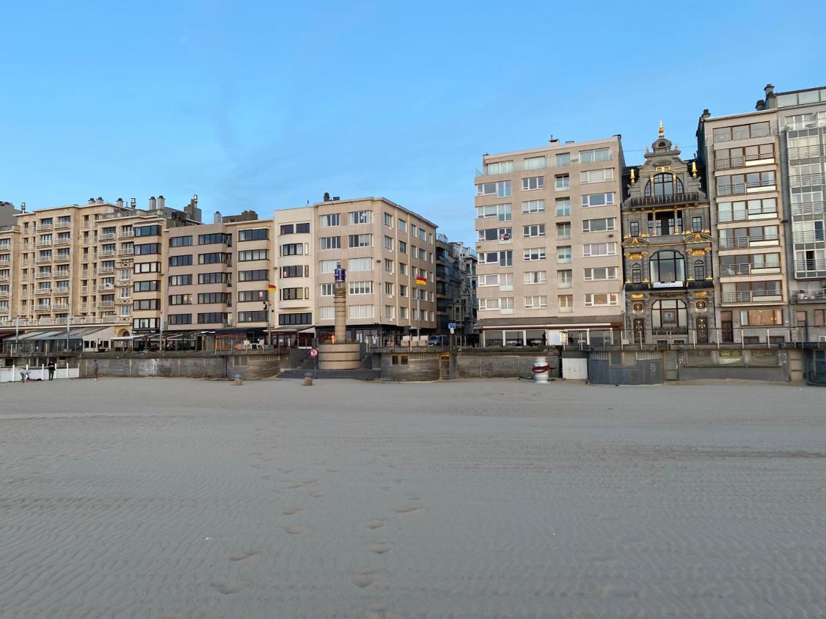 Studio Direct Aan Het Hoofdstrand Van Oostende - Naast Casino Apartment ภายนอก รูปภาพ