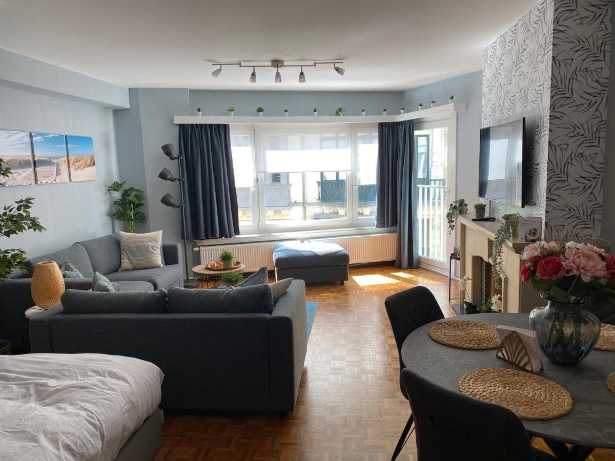 Studio Direct Aan Het Hoofdstrand Van Oostende - Naast Casino Apartment ภายนอก รูปภาพ